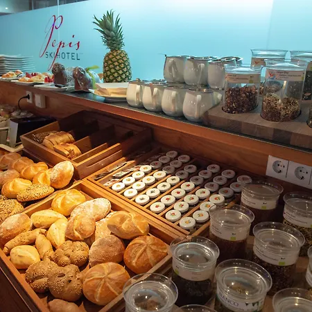 Pepis Skihotel 4* סן אנטון